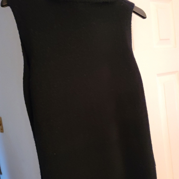 FATE by LFD sleeveless sweater tunic/vest, cowl - Picture 4 of 5